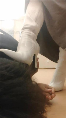 图片[4]_【广州丝主】脏长靴裸足狂舔_绳艺资料库