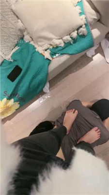 图片[7]_【七七】闺蜜双调-坐垫舔脚/裸足深喉/浓痰踩踏【双视角版】_绳艺套路直播视频资源网