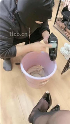 图片[7]_【猫咪大大】真实圈养狗-舔脏鞋底/吃剩饭剩菜/开发圣水_绳艺资料库视频资源下载