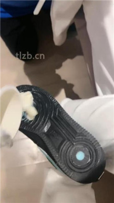 图片[6]_【zaizz】超脏鞋底-狗舌头狂舔_绳艺套路直播视频资源网