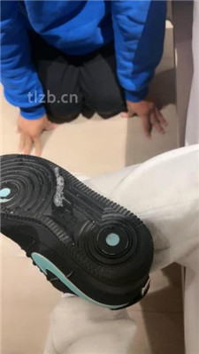 图片[5]_【zaizz】超脏鞋底-狗舌头狂舔_绳艺套路直播视频资源网