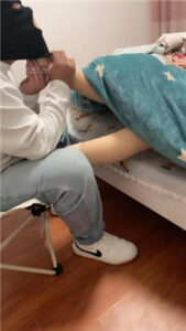 【曼曼老师】下贱家奴-裸足恋足舔_绳艺资料库