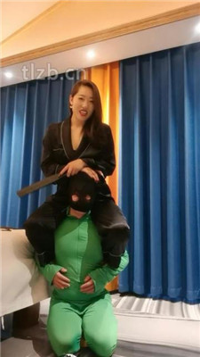 图片[10]-冷御女王】物化人体家具-骑脖化妆-绳艺资源网