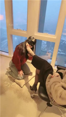 图片[2]-歌迪丝】猫咪母畜-跪舔酸臭黑丝/尝试hj-绳艺资源网