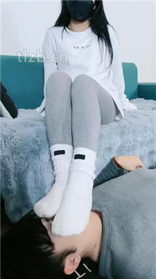 图片[10]-幽魅】运动鞋白袜全体重踩地毯/白袜蹂躏狗脸-绳艺资源网