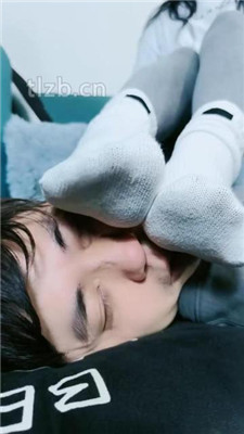 图片[11]-幽魅】运动鞋白袜全体重踩地毯/白袜蹂躏狗脸-绳艺资源网