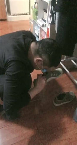 蔓蔓被要挟的房东（口水圣水脏鞋底）_绳艺资料库视频资源下载