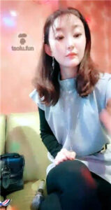 柒柒殿下带素人姐姐KTV调教贱狗走廊骑行店员围观_绳艺资料库视频资源下载