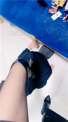 图片[11]-兔兔大人】跪舔高跟长靴/白袜塞嘴/全体重踩踏-绳艺资源网