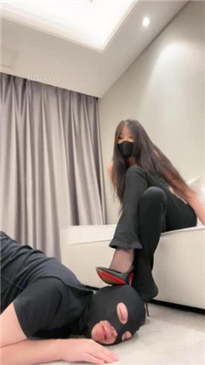 【糯糯】提档/耳光/踹脸/恋足狂舔_绳艺资料库