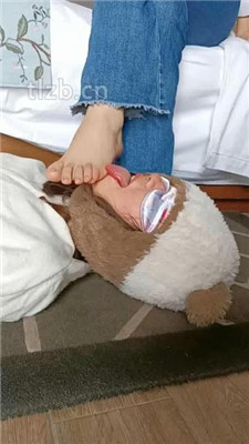 图片[16]-爱可呀】双S-伺候超模学姐-胯下羞辱/舔脚清理鞋底-绳艺资源网