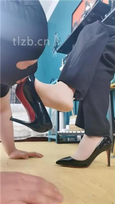 图片[13]-魔鬼天使】高跟碾压狗爪/强制闻鞋/磕头求饶/骑马爬-绳艺资源网