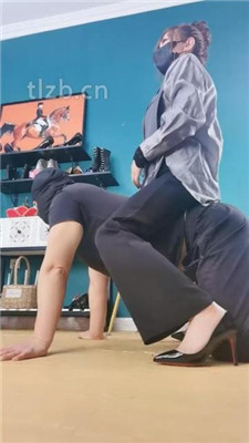 图片[17]-魔鬼天使】高跟碾压狗爪/强制闻鞋/磕头求饶/骑马爬-绳艺资源网