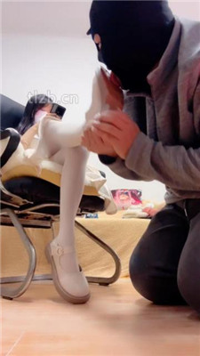【奶味小仙女】洛丽塔S-皮鞋白袜踩虐哥哥-脚底喂食_绳艺资料库