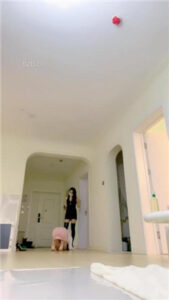 【茹雪】母畜-骑马爬行/转胯/鞋尖插嘴/舔脏鞋_绳艺资料库