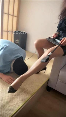 图片[5]-冰色】丝袜高跟踩虐/鞭打/狗链遛狗-绳艺资源网