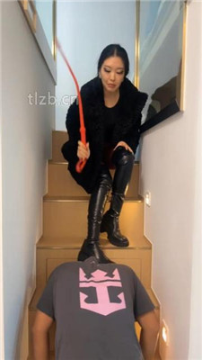 【猫爷】过膝长靴踩踏/鞭打/骑马/耳光_绳艺资料库