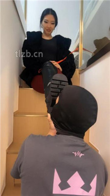 图片[2]-猫爷】过膝长靴踩踏/鞭打/骑马/耳光-绳艺资源网