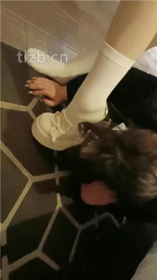 图片[4]-爱可呀】双S-开发超模学姐S-转胯/吃白袜/舔脏鞋/脚底喂食-HD绳艺资源网