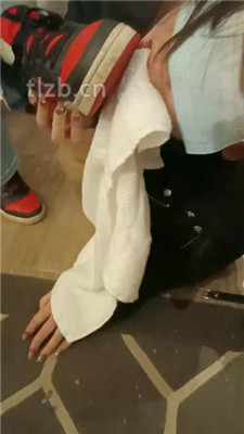 图片[18]-爱可呀】双S-开发超模学姐S-转胯/吃白袜/舔脏鞋/脚底喂食-HD绳艺资源网