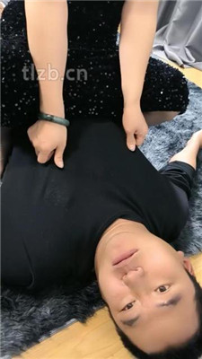 图片[13]-冰爷】短靴高跟虐乳/臭脚捂脸-HD绳艺资源网