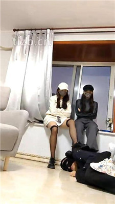 图片[9]-文文文】3S素人虐打-踩踏/舔脏鞋底/头压垃圾桶四视角版】-HD绳艺资源网