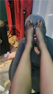 图片[17]-咩祖】把狗圈养在茶几底下-HD绳艺资源网