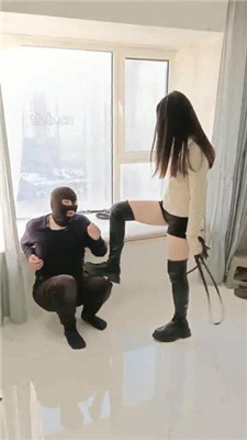 图片[11]-小殿下】重刑-挥鞭惩罚不听话的狗/踩狗爪-HD绳艺资源网