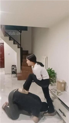 图片[4]-馨主】手铐捆绑/滴蜡/喂漱口水/人体座椅双视角版】-HD绳艺资源网