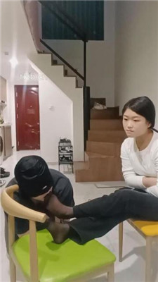 图片[7]-馨主】手铐捆绑/滴蜡/喂漱口水/人体座椅双视角版】-HD绳艺资源网