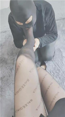 图片[4]-云儿公主】黑丝高跟恋足舔/脚插嘴-HD绳艺资源网