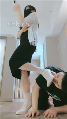 图片[3]-妮蔻】短靴女神碾压踩/胯下辱/清理脏鞋/深喉/黑船袜捂脸-HD绳艺资源网