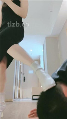 图片[4]-妮蔻】短靴女神碾压踩/胯下辱/清理脏鞋/深喉/黑船袜捂脸-HD绳艺资源网