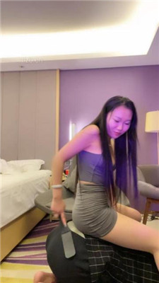 图片[4]-方糖】双S-骑马转胯遛狗/跪舔白棉袜/品尝臭脚双视角版】-HD绳艺资源网