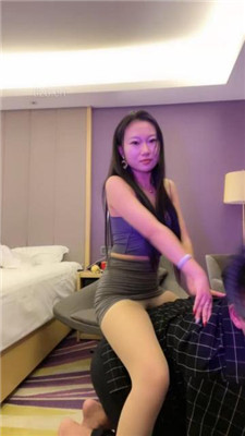 图片[5]-方糖】双S-骑马转胯遛狗/跪舔白棉袜/品尝臭脚双视角版】-HD绳艺资源网