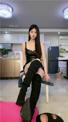 【佳奈】高跟长靴踩地毯/掐乳_绳艺资料库