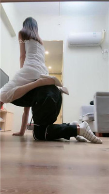 图片[2]-美娜格格】白富美公主-骑马爬行/转胯/踩狗爪/肉丝脚捂脸