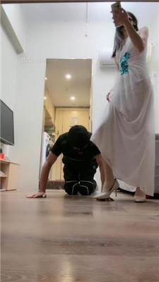 图片[5]-美娜格格】白富美公主-骑马爬行/转胯/踩狗爪/肉丝脚捂脸