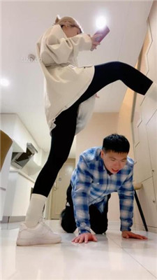 图片[5]-甜味药丸】白袜瑜伽裤-口枷塞嘴/踩狗头狗爪/舔脏鞋底