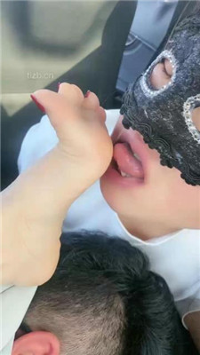 图片[11]-高傲】情侣奴-车内舔脏鞋臭脚