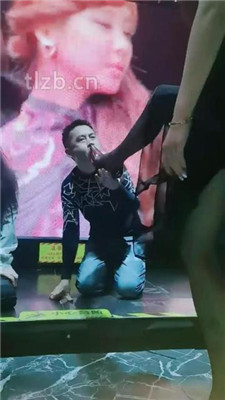 图片[3]-梦幻大大】公开处刑-和闺蜜KTV玩弄小三母狗下】