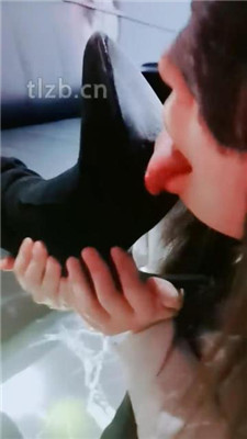 图片[11]-梦幻大大】公开处刑-和闺蜜KTV玩弄小三母狗下】