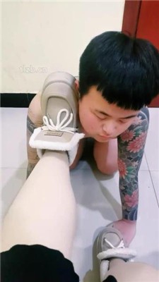 【千面】重度sp/闻雪地靴/赏赐圣水/跪舔裸足【完整版】_绳艺资料库