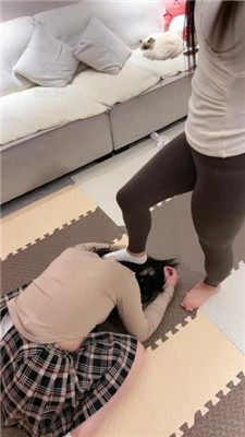 图片[16]-橙宝】双母畜-舔脚发骚/转胯/白袜脚插嘴/提档