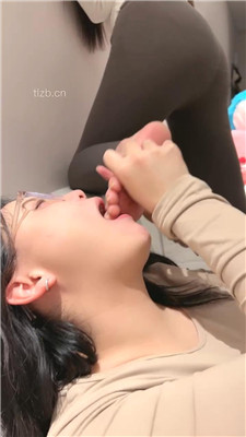 图片[19]-橙宝】双母畜-舔脚发骚/转胯/白袜脚插嘴/提档