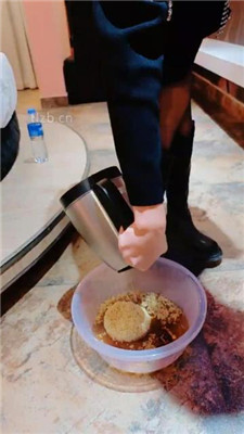 图片[4]-舒苒】用圣水做饭给狗吃完整版】