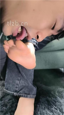 图片[2]-冰爷】近距离-品尝裸足/脚插嘴