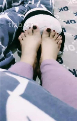 【冷百合】臭脚丫踩熊猫玩偶_绳艺资料库