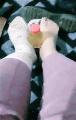 图片[5]-冷百合】臭脚丫踩熊猫玩偶