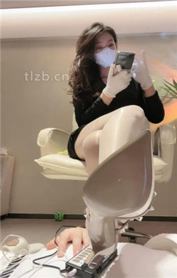 图片[12]-禾未】御姐女神-高跟美腿踩地毯/电击